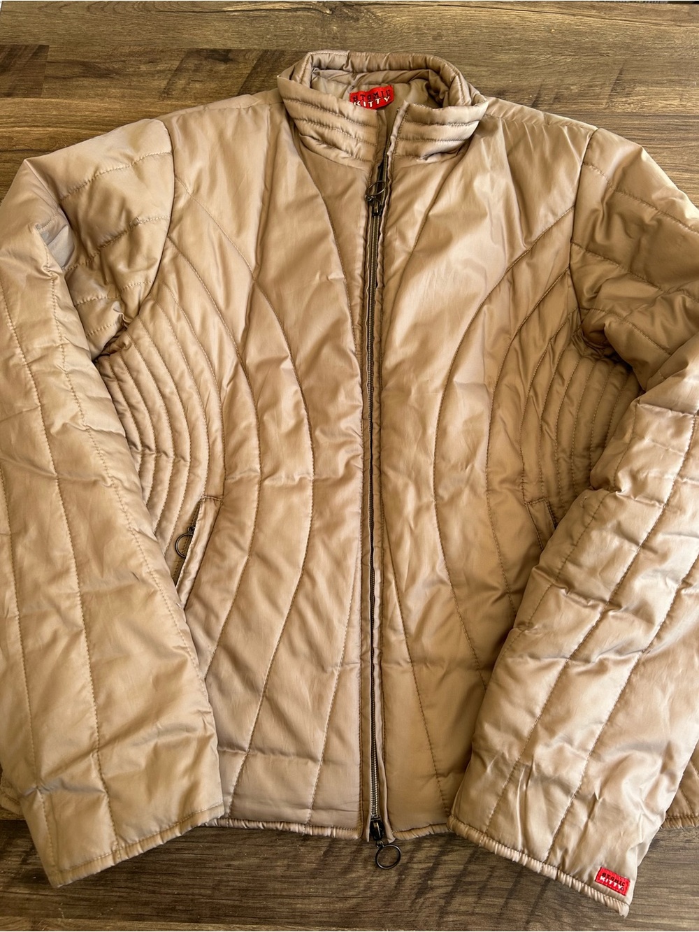 Vintage Atomic Kitty Tan Quilted Puffer Jacket Coat Retro Y2K Style Size Large